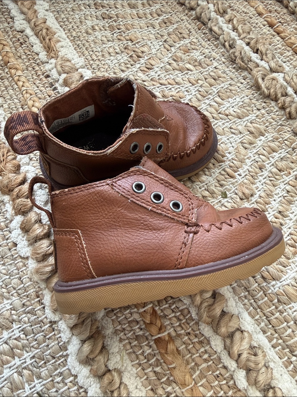 Tom’s Brown Leather Toddler Ankle Boots Size 5